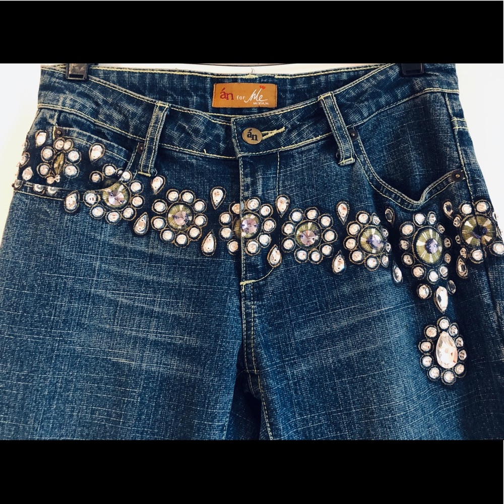 Swarovski Crystal stunning Statement Jeans Flared size 25